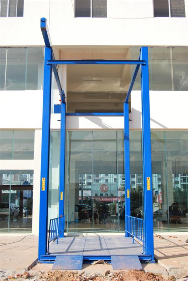 4S店专（zhuān）用汽（qì）车升（shēng）降机.jpg